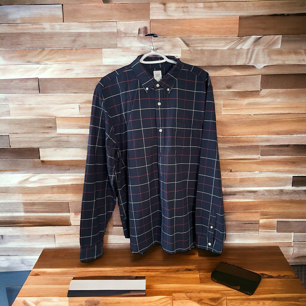 GAP Men's Navy Blue Button-Down Plaid Shirt with Red and White Windowpane